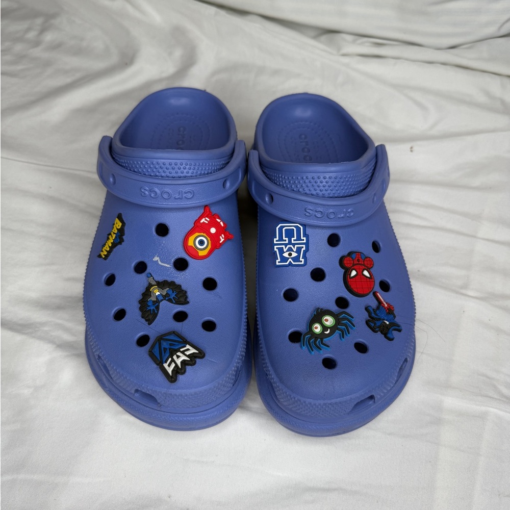 SOLD SOLD SOLD ❌❌❌
Crocs Blue Clogs with Fun Charms
